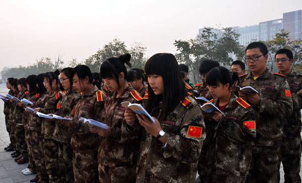 我院学生积极学习国学经典《弟子规》