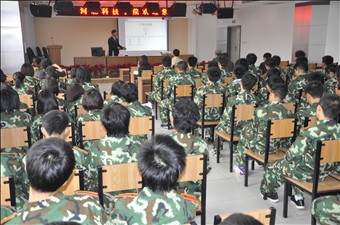 机电工程系举办机械专业学术报告会