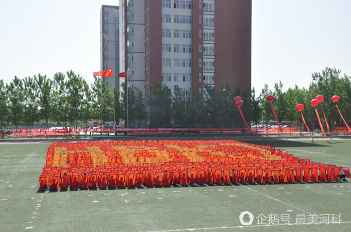 太阳集团tcy87222017年运动会隆重开幕