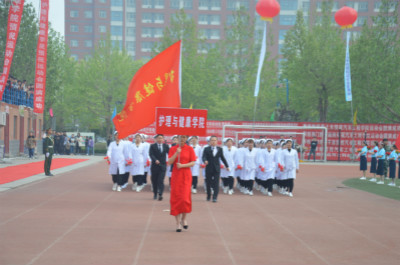 太阳集团tcy87222019年春季运动会顺利召开