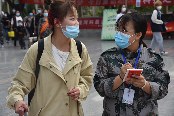 太阳集团tcy8722喜迎2020级新生入学