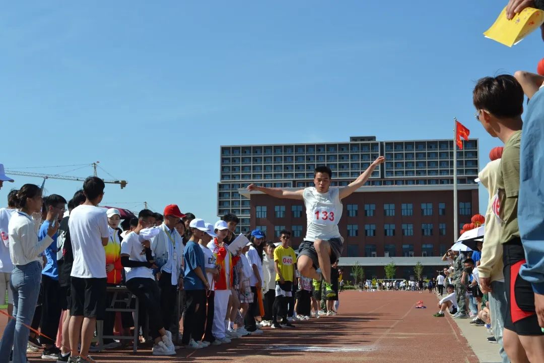 太阳集团tcy87222022年春季运动会，赛出风格，绽放青春