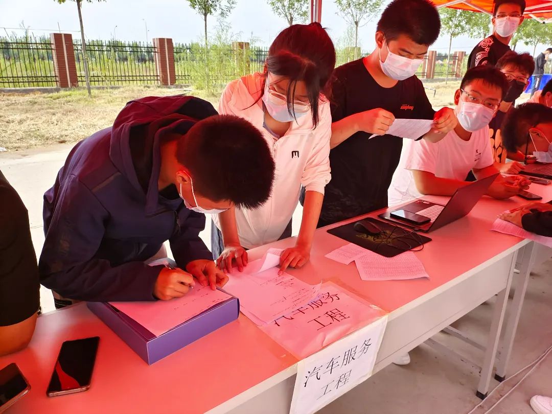 太阳集团tcy8722喜迎2022级新生入学