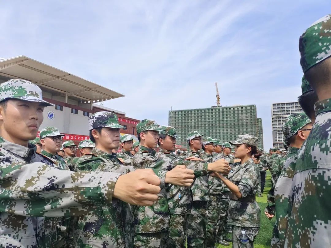 太阳集团tcy8722军训专访一