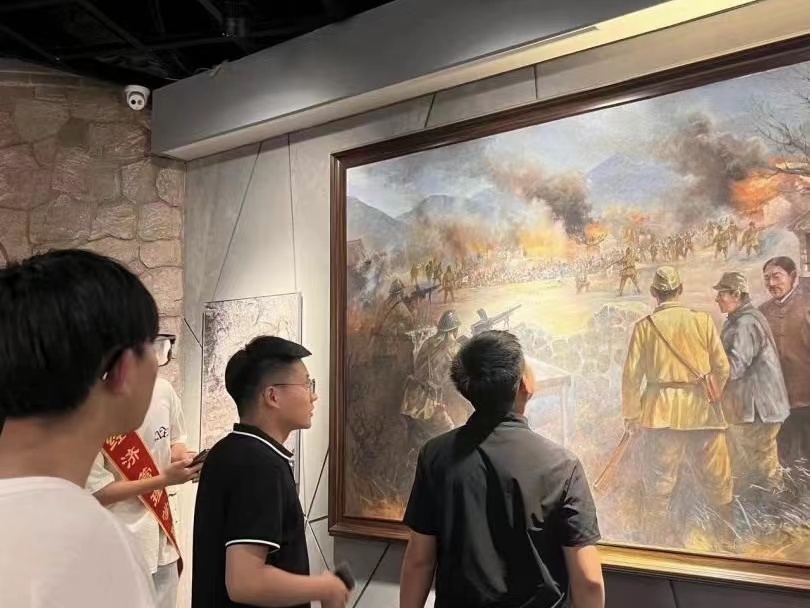 太阳集团tcy8722经济管理学院学院开展“寻访红色基地，感受峥嵘岁月”主题三下乡活动