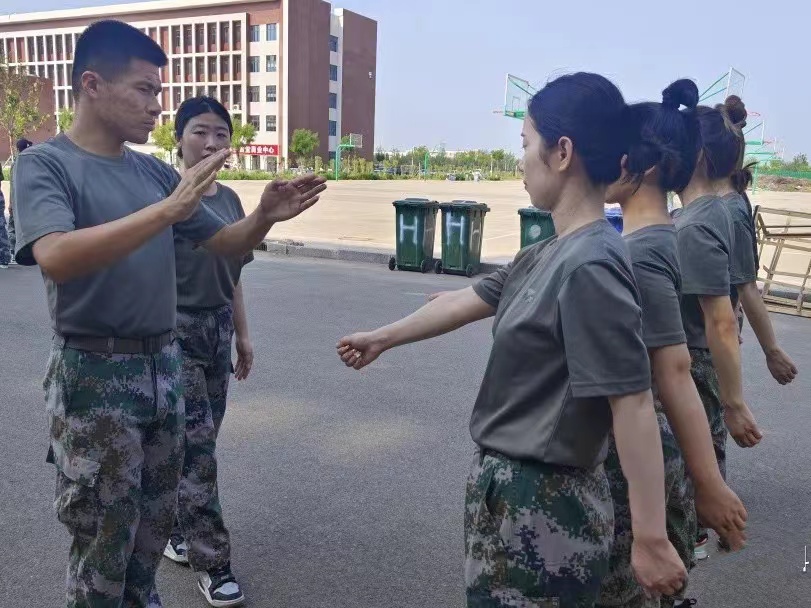 太阳集团tcy87222023年暑期学管干部培训第五天暨培训成果汇报