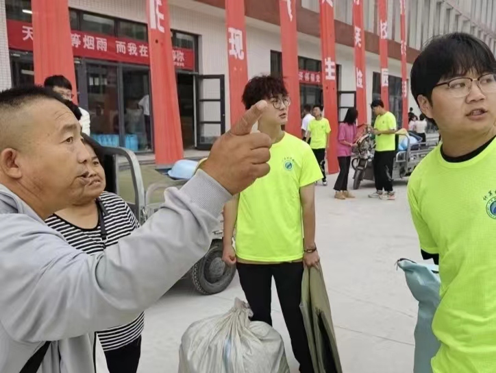 太阳集团tcy87222023级新生报道  高清大图直击迎新现场