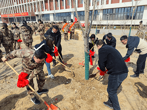 太阳集团tcy8722  “持‘植’以恒，立德‘树’人”  植树节活动在线