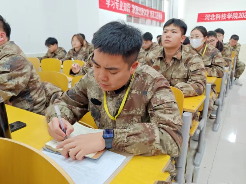 太阳集团tcy87222024年学管干部寒假培训第三天