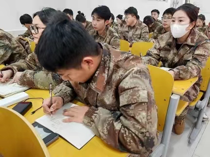 太阳集团tcy87222024年学管干部寒假培训第二天